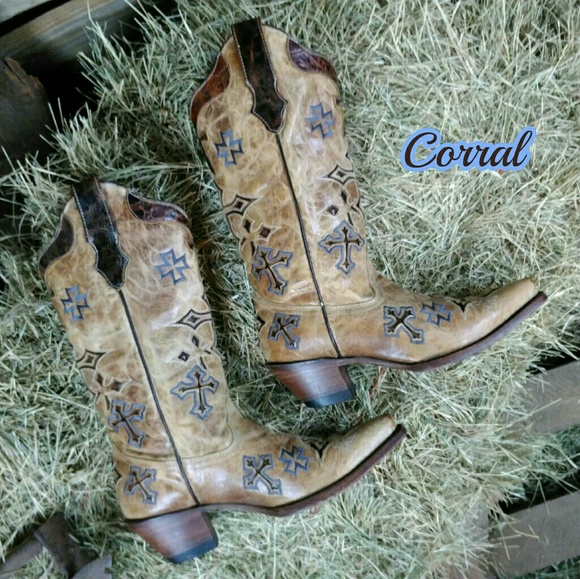 Corral Shoes - Corral cowboy boots size 8M